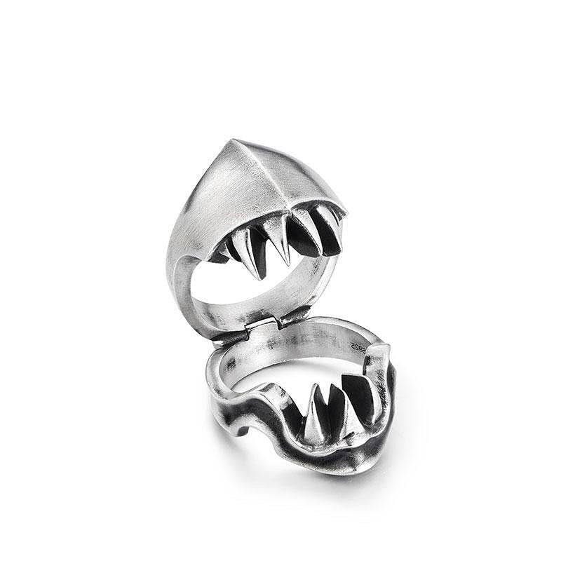 Alien fangs ring (s925)