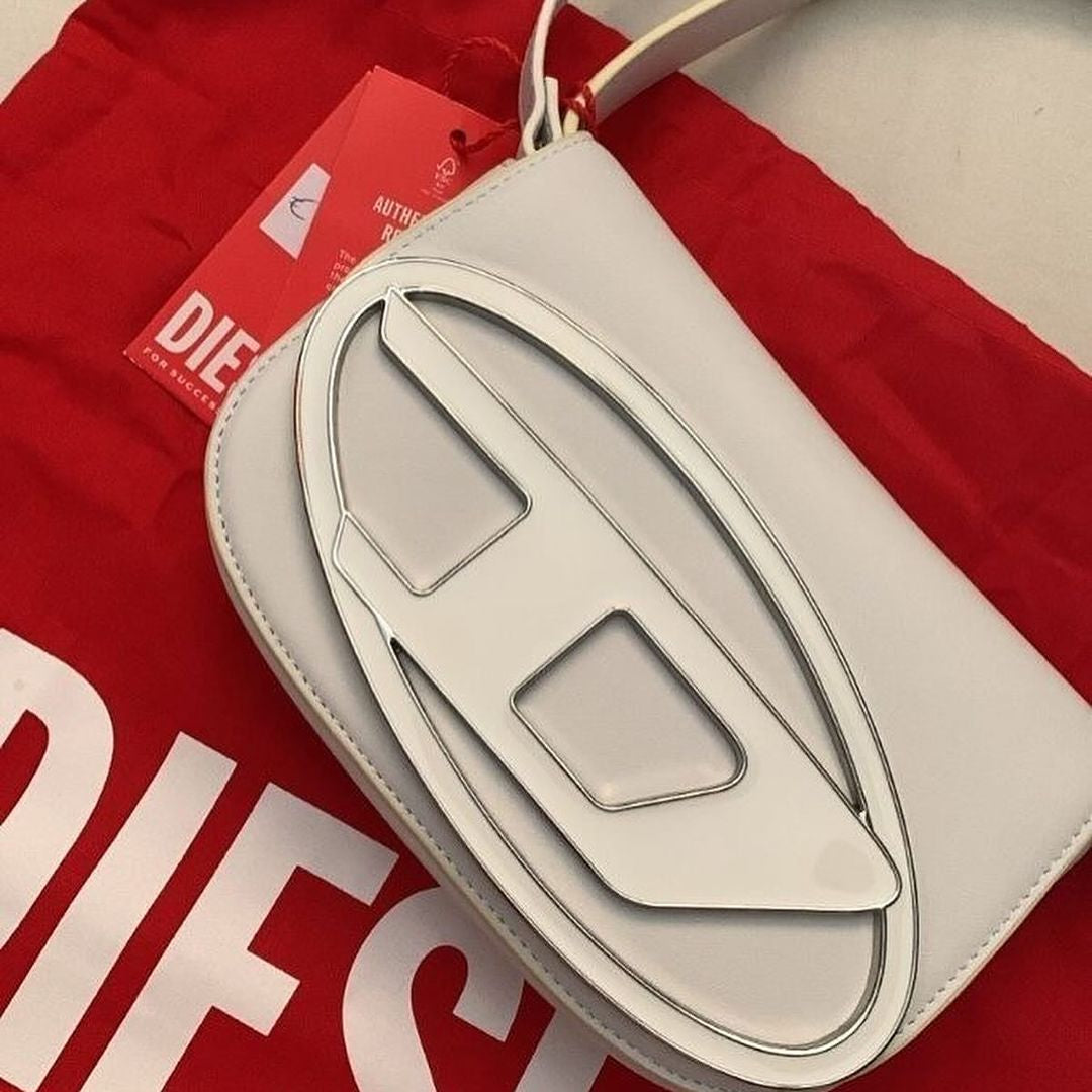 1DR - Iconic white shoulder bag in nappa leather