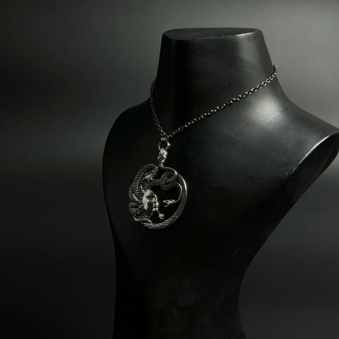 Ancient Greek Medusa Chain Necklace Vintage Style Snake Pendant Amulet