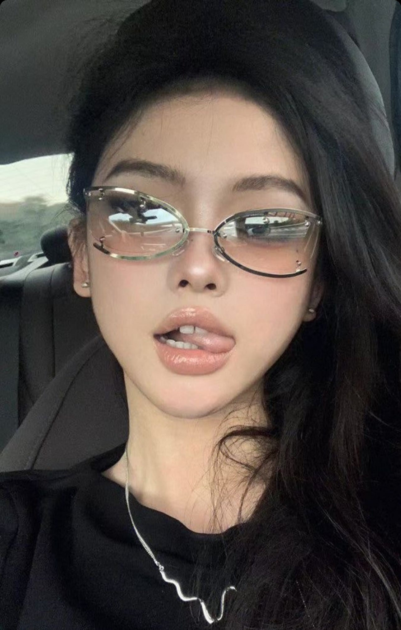 Trendy 2000s sunglasses