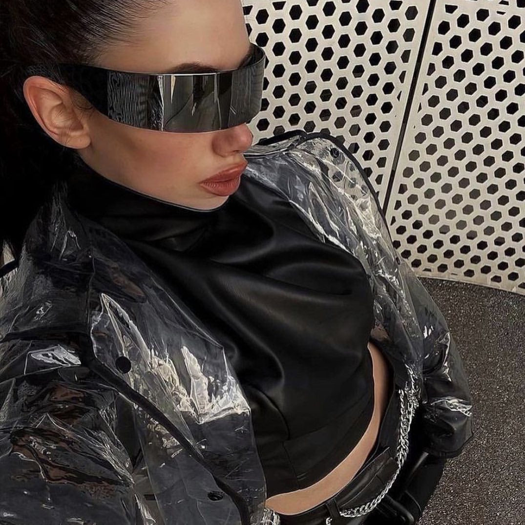 Round sunglasses