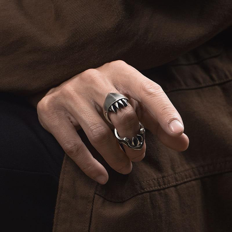 Alien fangs ring (s925)
