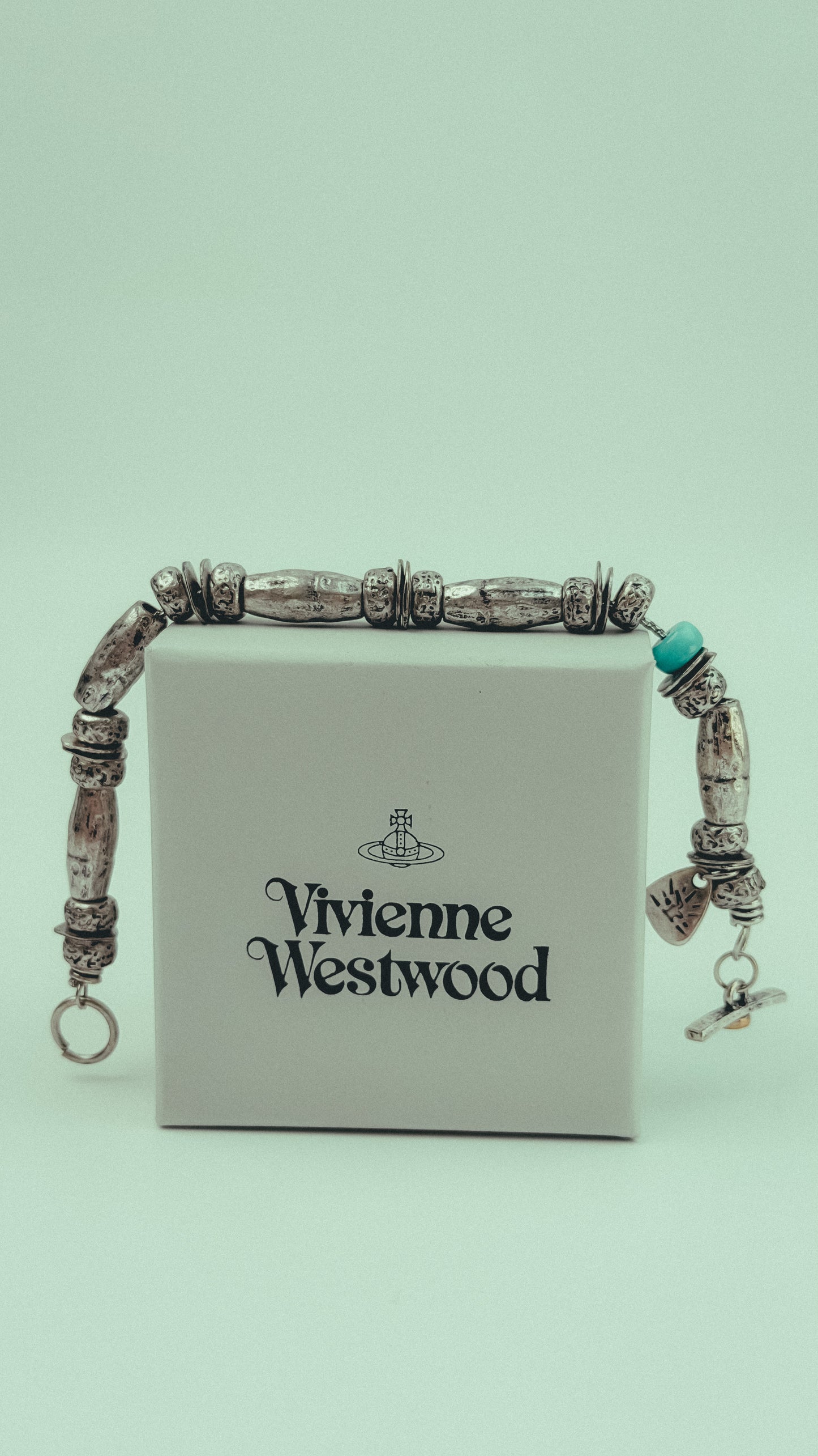 ‏Silver Turquoise Beaded Charm Bracelet with Toggle Clasp