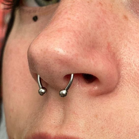 nose piercing (بدون ثقب)