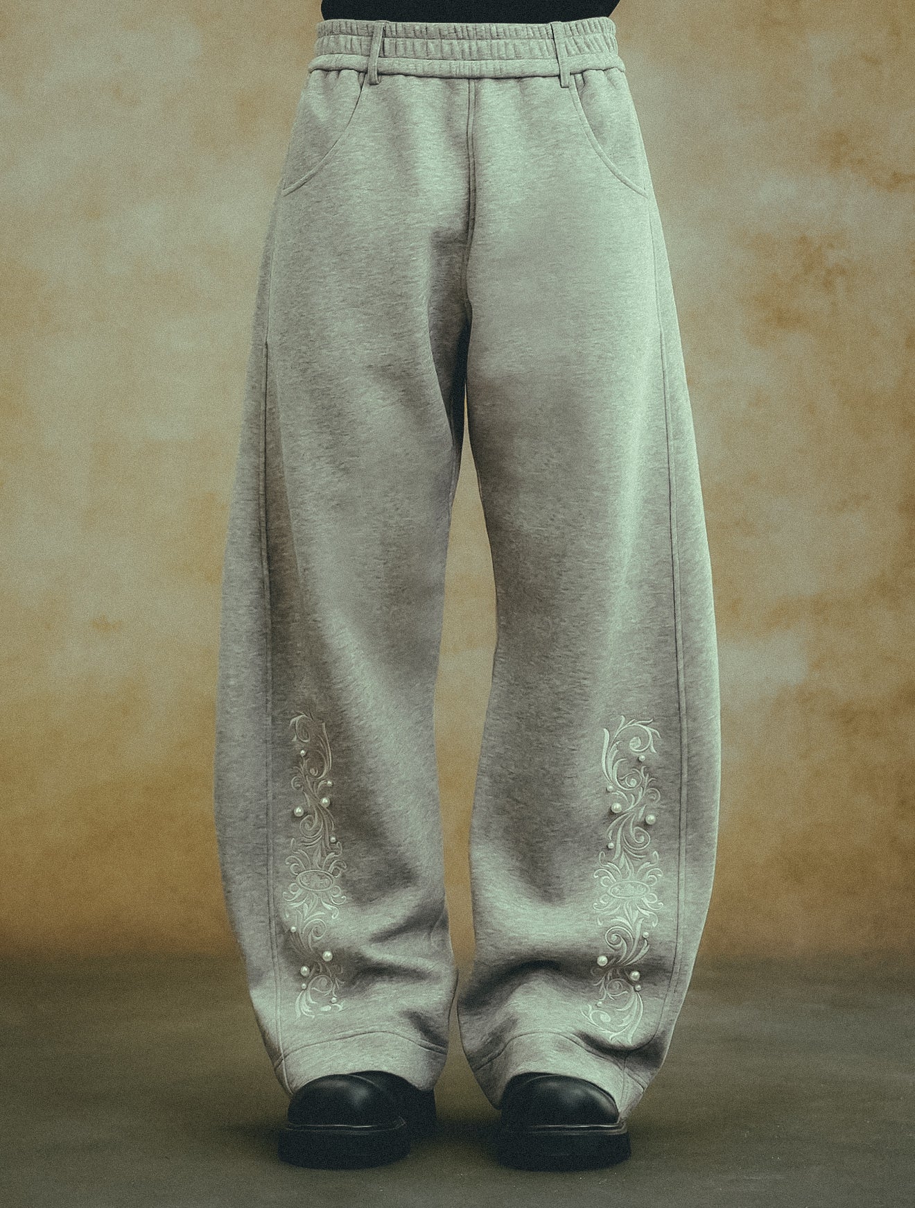 YADcrew embroidered pearl sweatpants