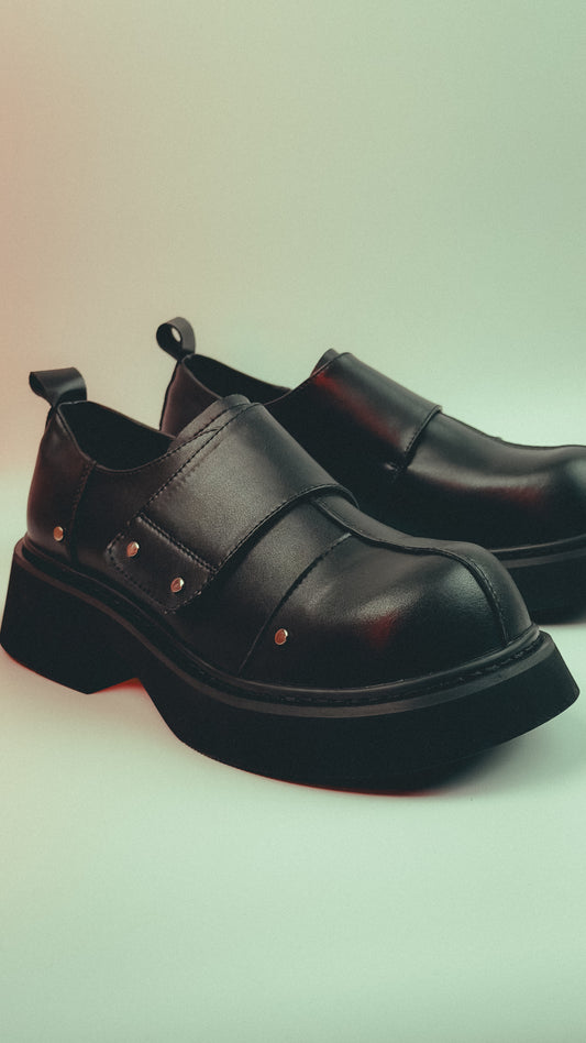 MILO RIVET PLATFORM LOAFERS