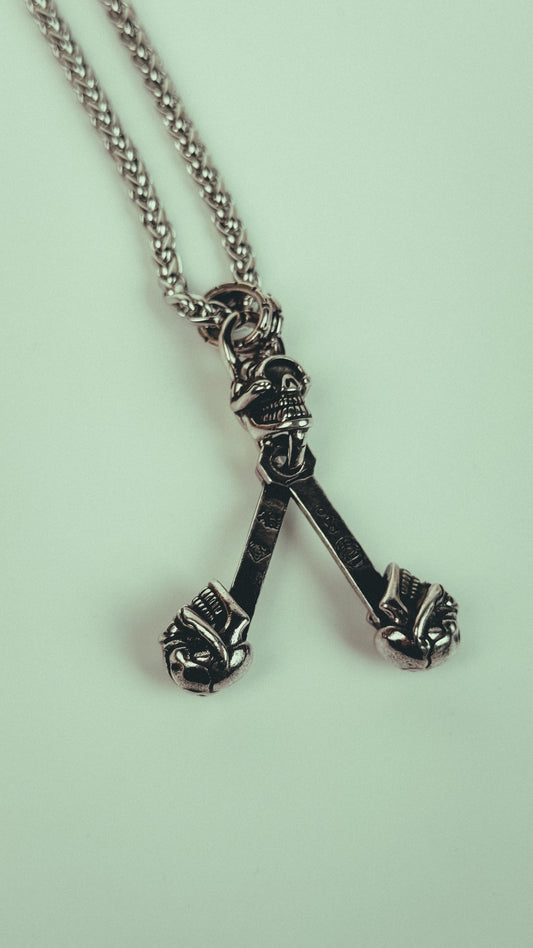 STOP LIGHT Skulls Necklace