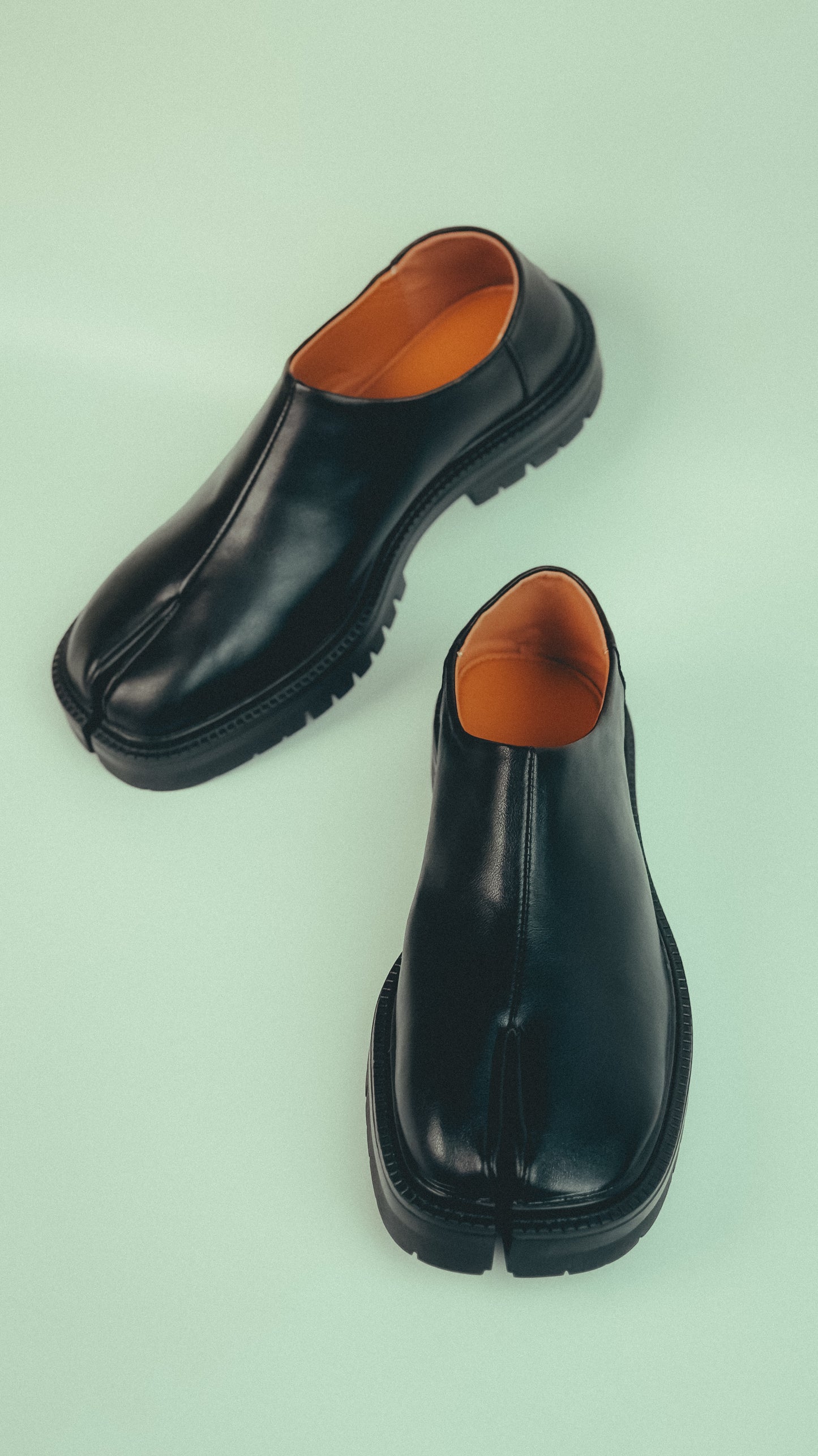 Tabi shoe form Maison Margiela Real Lather CowHide