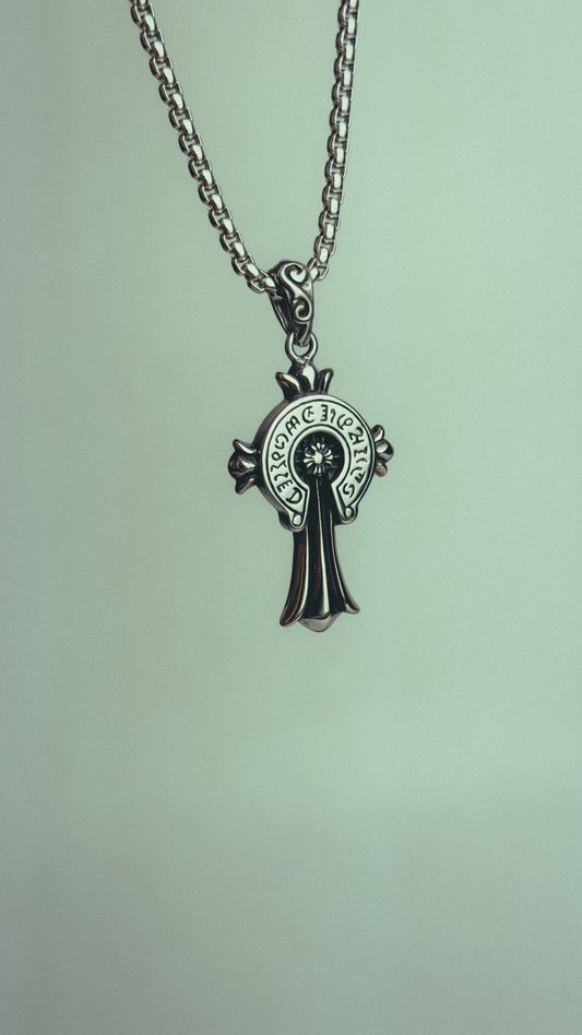 Chrome Hearts Vintage Classic Horseshoe Cross