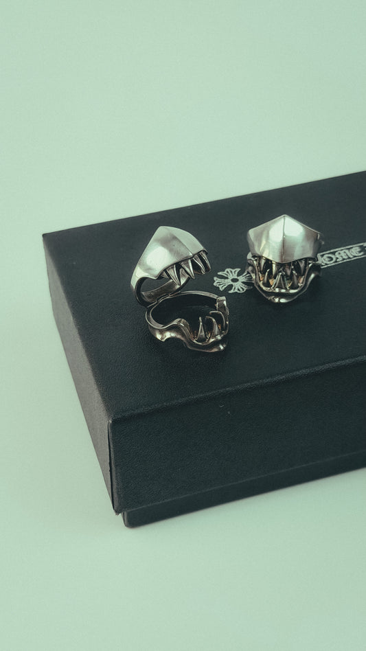 Alien Ring