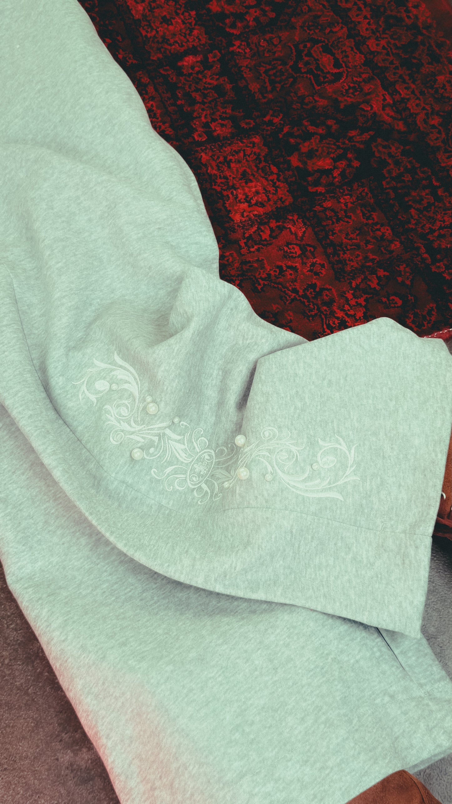 YADcrew embroidered pearl sweatpants