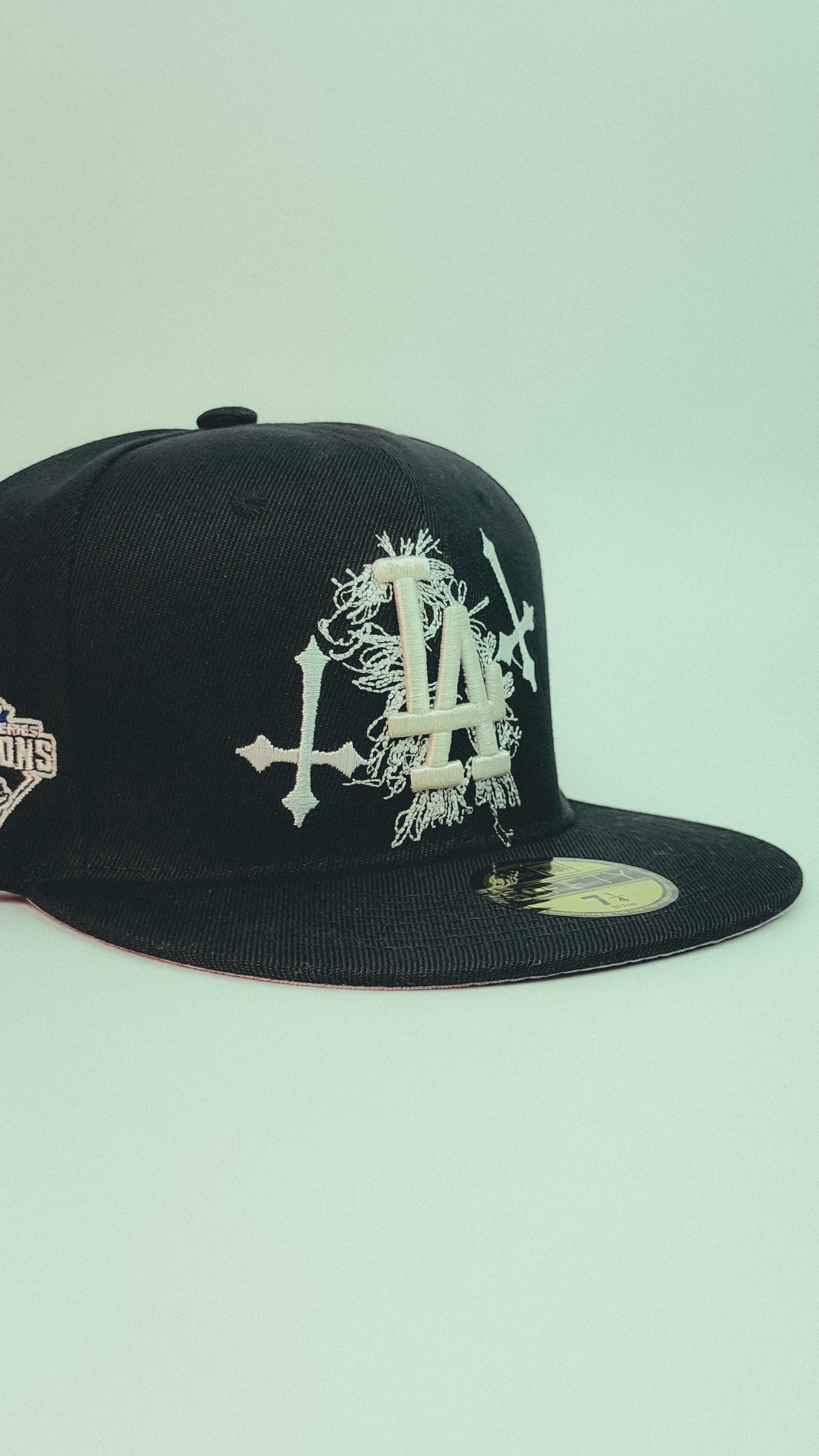 New Era 59FIFTY Los Angeles Dodgers x NZMU “City of Angels” Fitted Hat