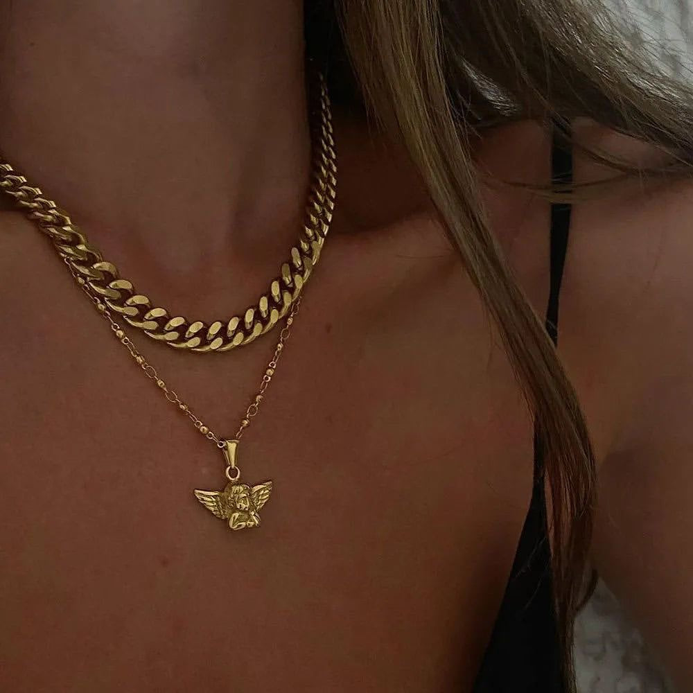 Vintage 90s gold necklace