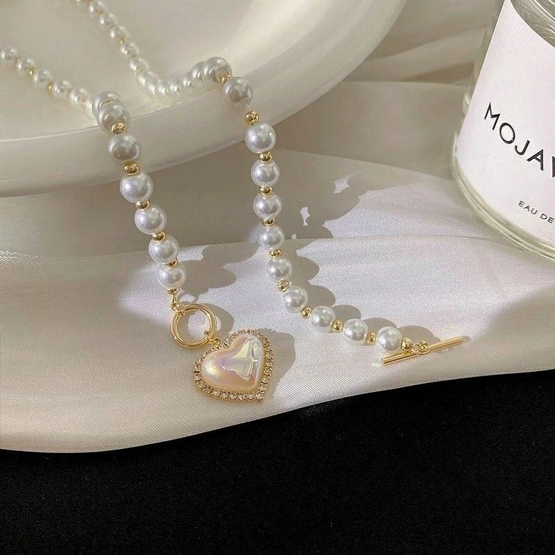 The Faux Pearl Decor Heart Pendant Necklace