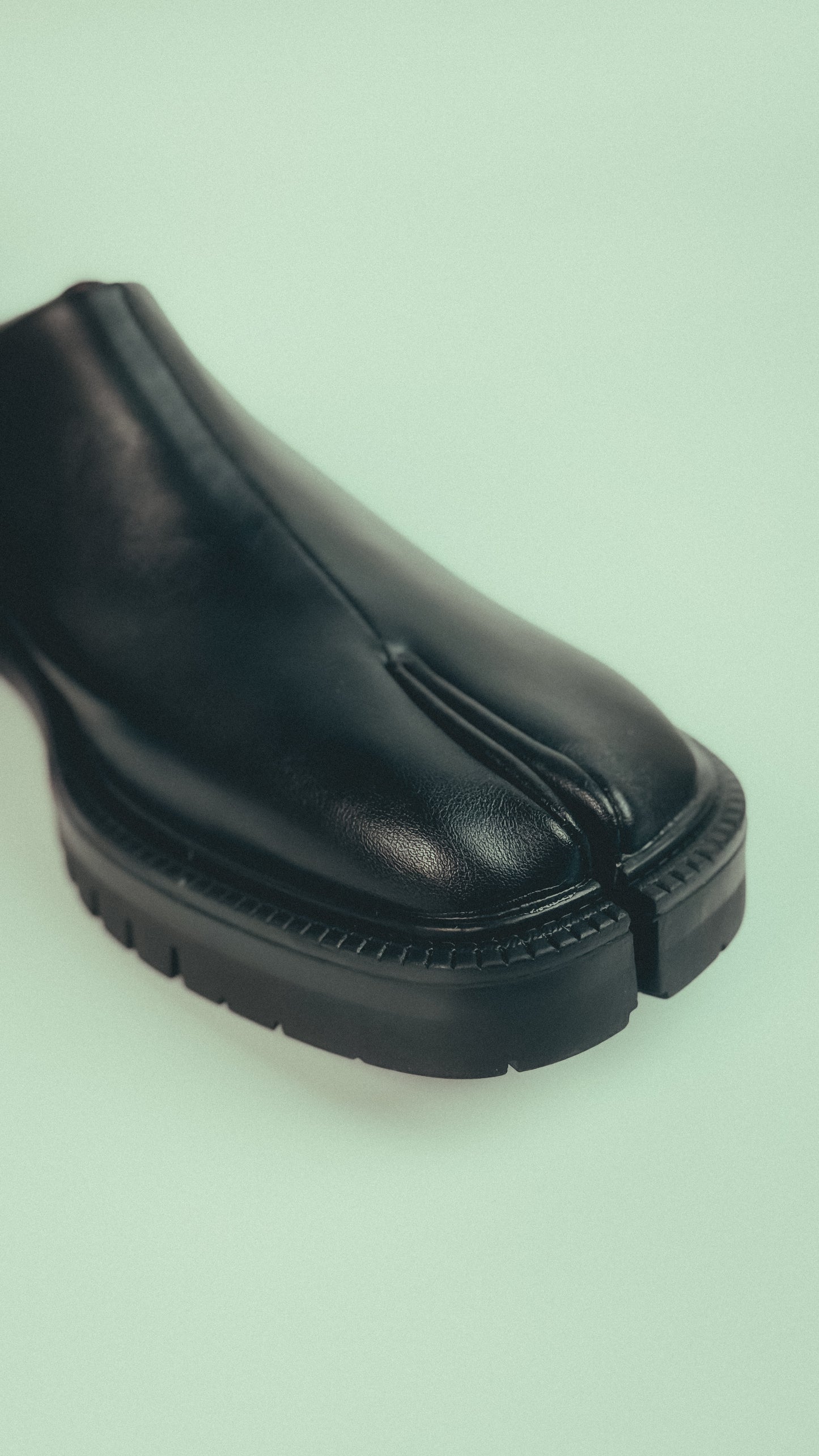 Tabi shoe form Maison Margiela Real Lather CowHide