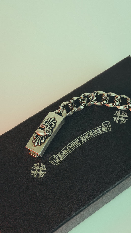 HEART FLORAL FANCY ID BRACELET.