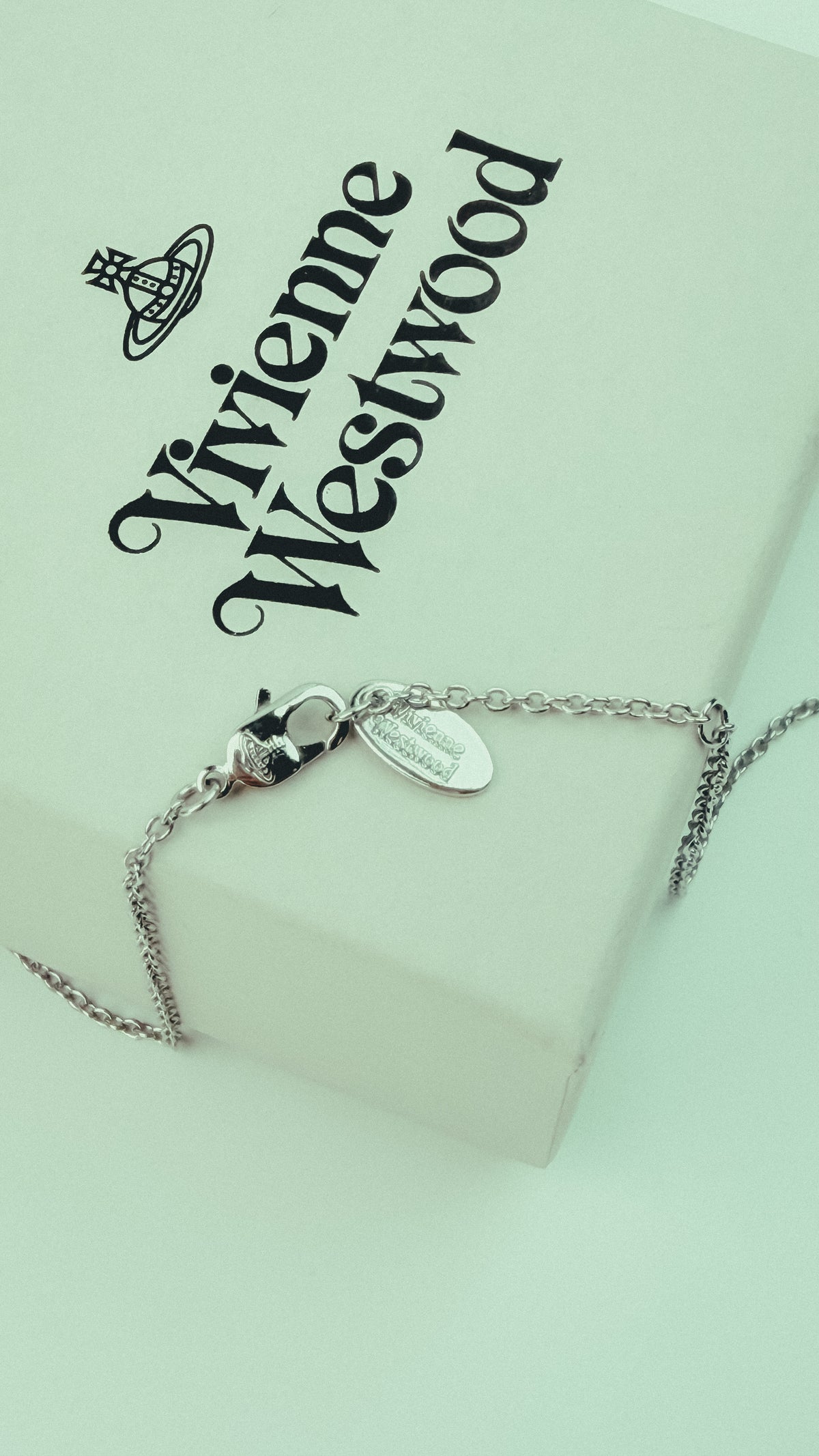 ‏VW Mayfair Bas Relief Pendant Necklace
