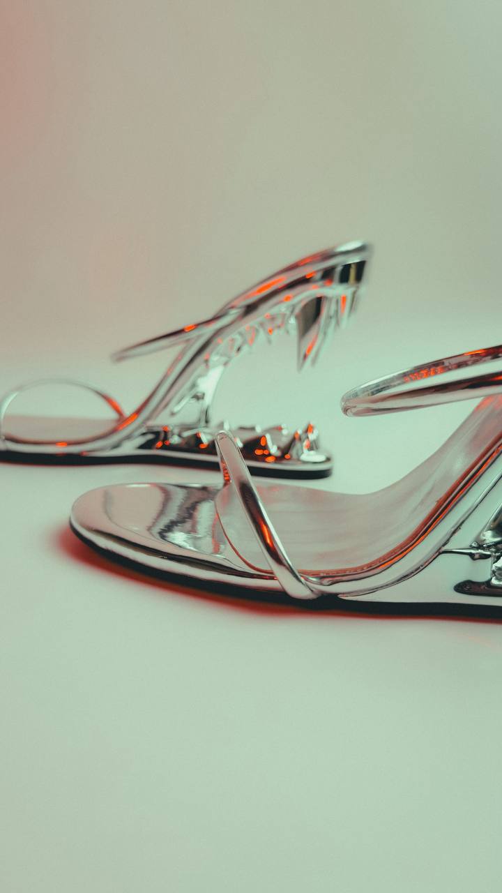 Muiof Sculptured Wedged Heel Sandals